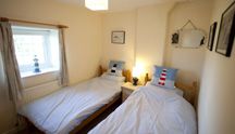 upwey cottage bedroom